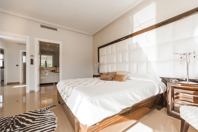 bedroom 5.jpg